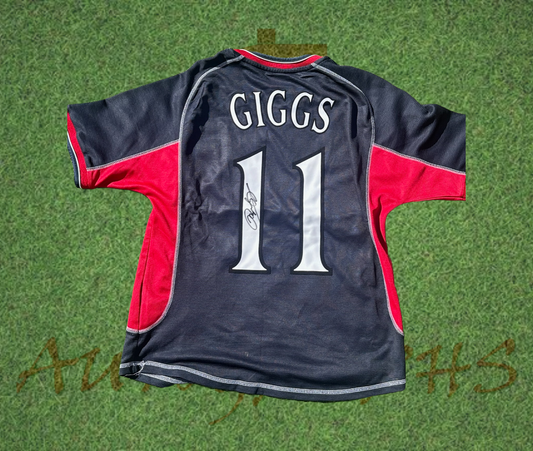 Ryan Giggs Signed Manchester United Football Club 2000/01 Third Shirt